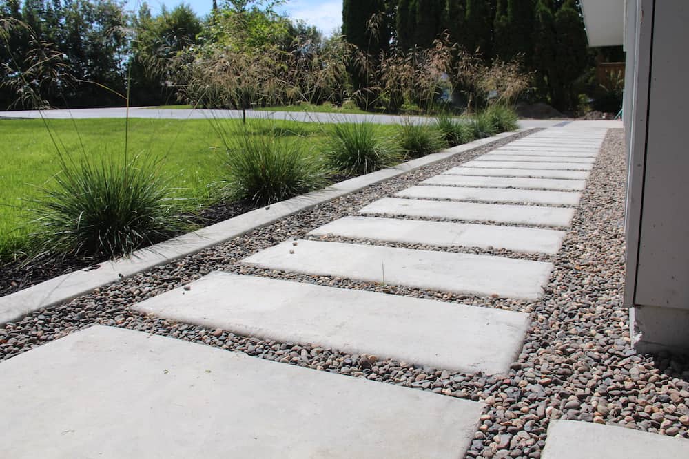 Pea Gravel With Pavers
